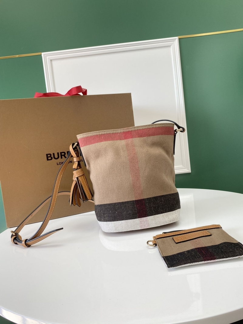Bv*b*rry hobo bags